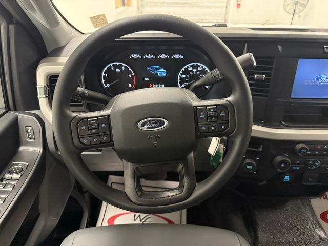 2026 Ford F-450 Super Duty Chassis Cab XL - Photo 17