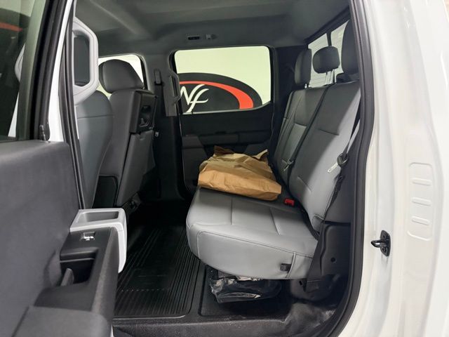 2026 Ford F-450 Super Duty Chassis Cab XL - Photo 15