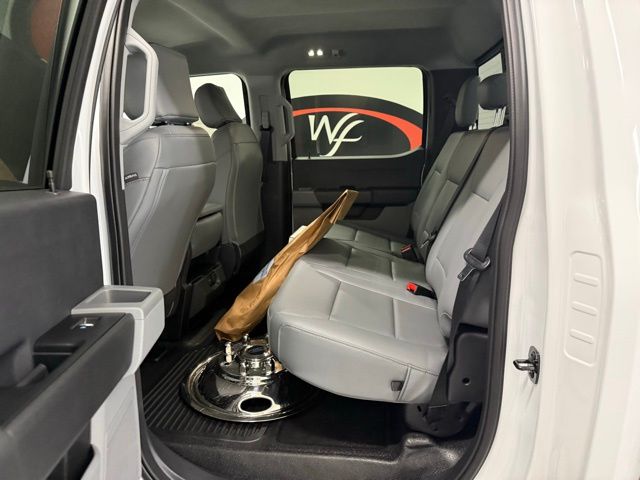 2026 Ford F-350 Super Duty Chassis Cab XL - Photo 15