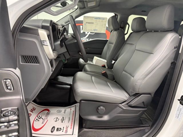 2026 Ford F-450 Super Duty Chassis Cab XL - Photo 12