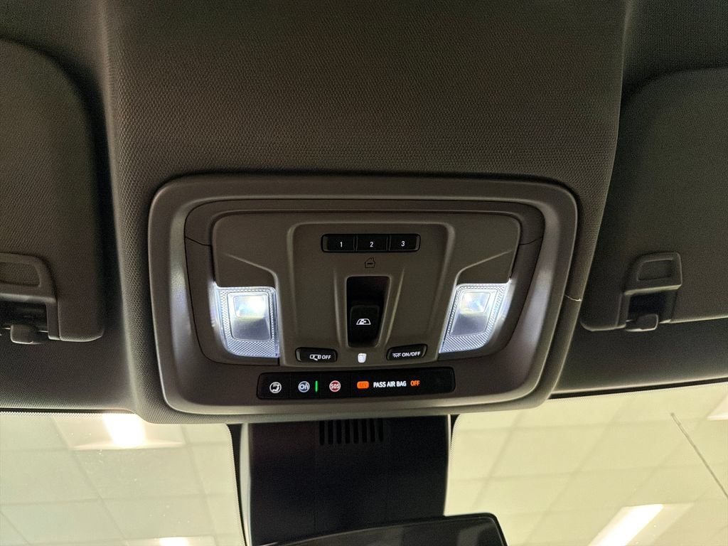 2026 GMC Sierra 1500 SLE - Photo 17