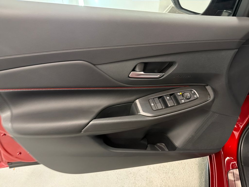 2026 Nissan Sentra SR - Photo 12