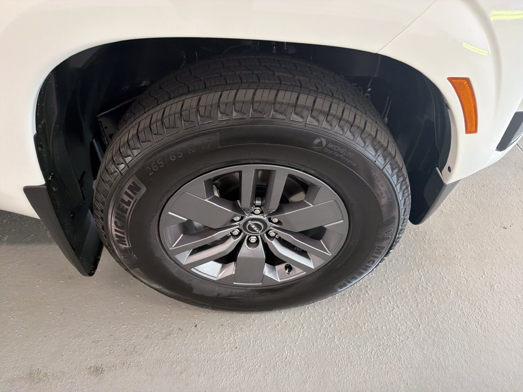 New 2027 Nissan Frontier SV Truck Crew Cab