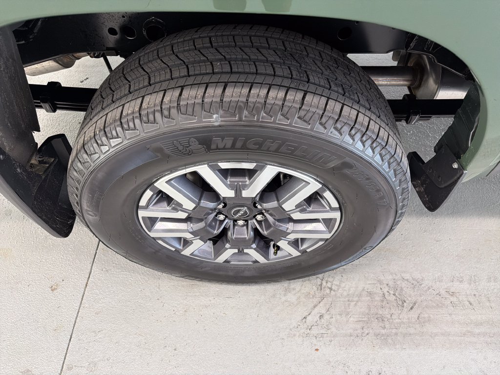 New 2027 Nissan Frontier SV Truck Crew Cab