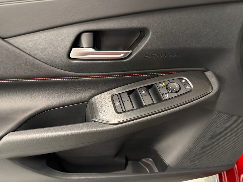 2026 Nissan Sentra SR - Photo 13