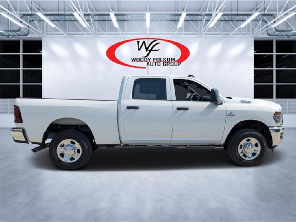 New 2026 Ram 2500 TRADESMAN CREW CAB 4X4 6'4 BOX Pickup