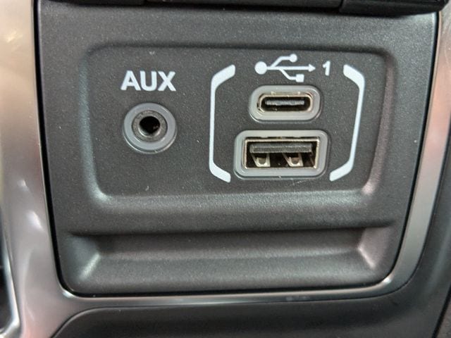2023 Jeep Wrangler 4xe Willys 4XE - Photo 19