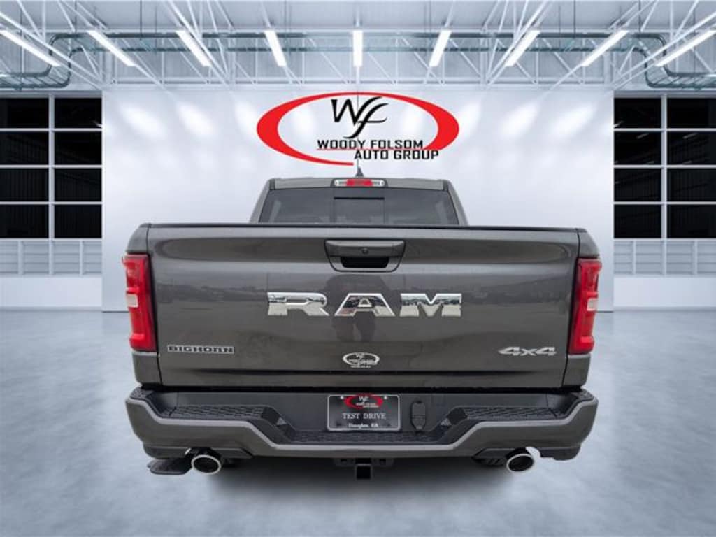 New 2026 Ram 1500 BIG HORN CREW CAB 4X4 5'7 BOX Pickup