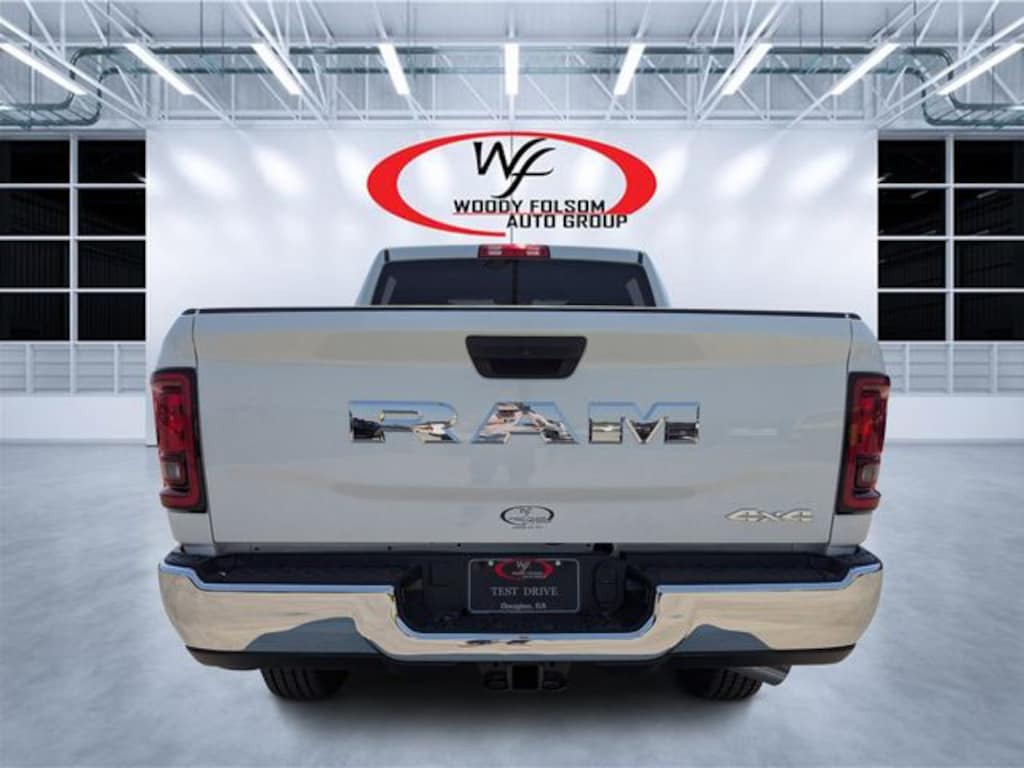 New 2026 Ram 2500 TRADESMAN CREW CAB 4X4 6'4 BOX Pickup