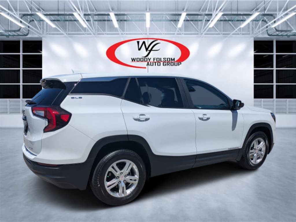 Used 2024 GMC Terrain SLE SUV