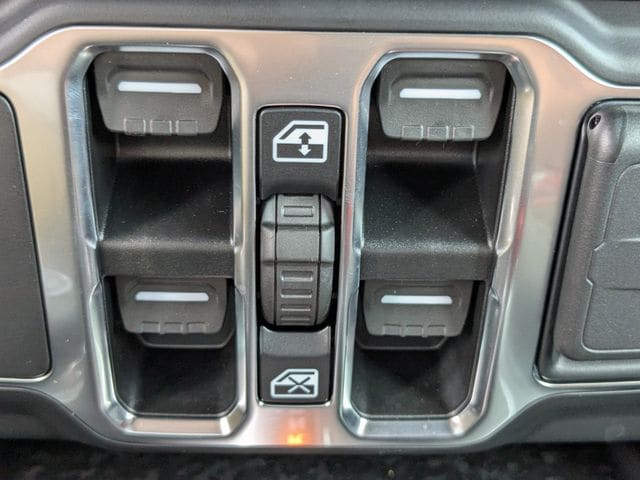 2023 Jeep Wrangler 4xe Willys 4XE - Photo 20