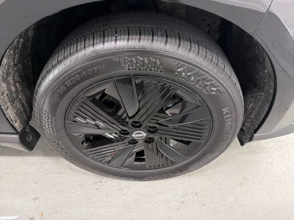 Used 2025 Nissan Murano SV SUV