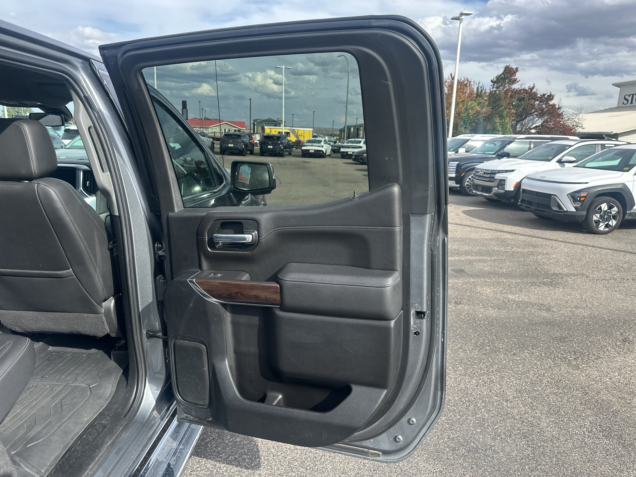 2021 GMC Sierra 1500 SLT - Photo 17