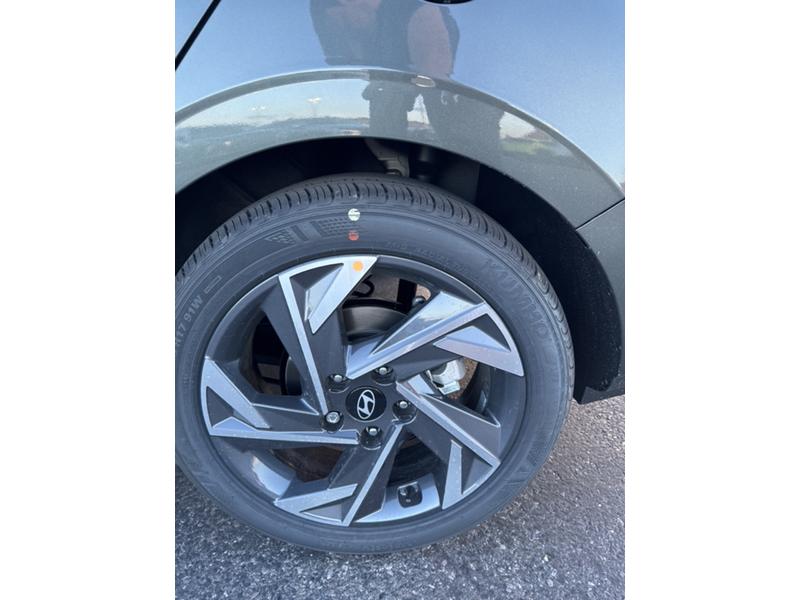 2025 Hyundai Elantra SEL - Photo 26