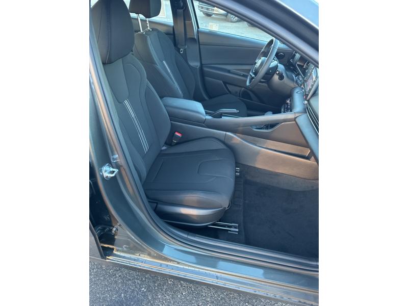 2025 Hyundai Elantra SEL - Photo 22
