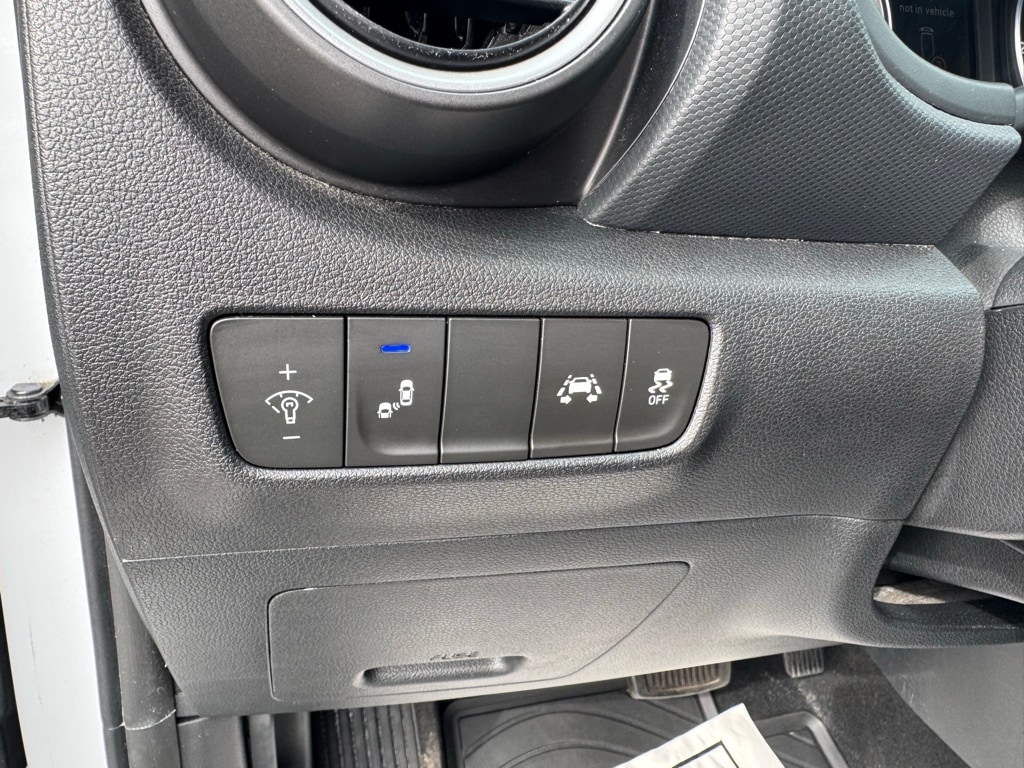 2020 Hyundai Kona Limited - Photo 11