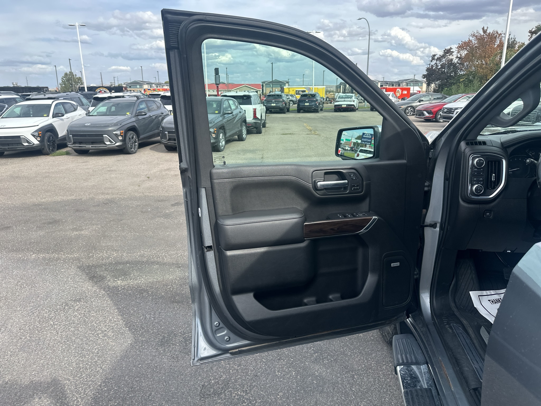 2021 GMC Sierra 1500 SLT - Photo 9