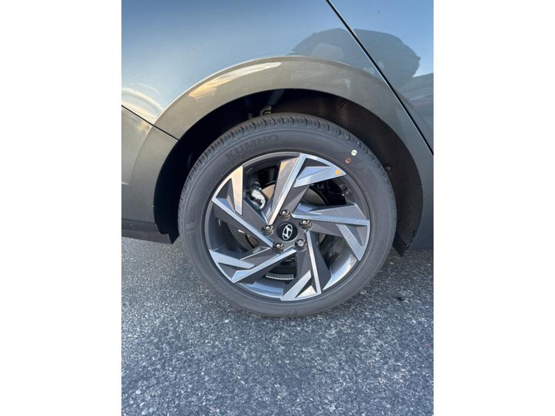 2025 Hyundai Elantra SEL - Photo 25