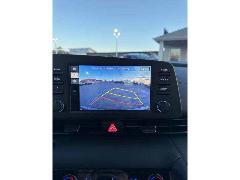 2025 Hyundai Elantra SEL - Photo 11
