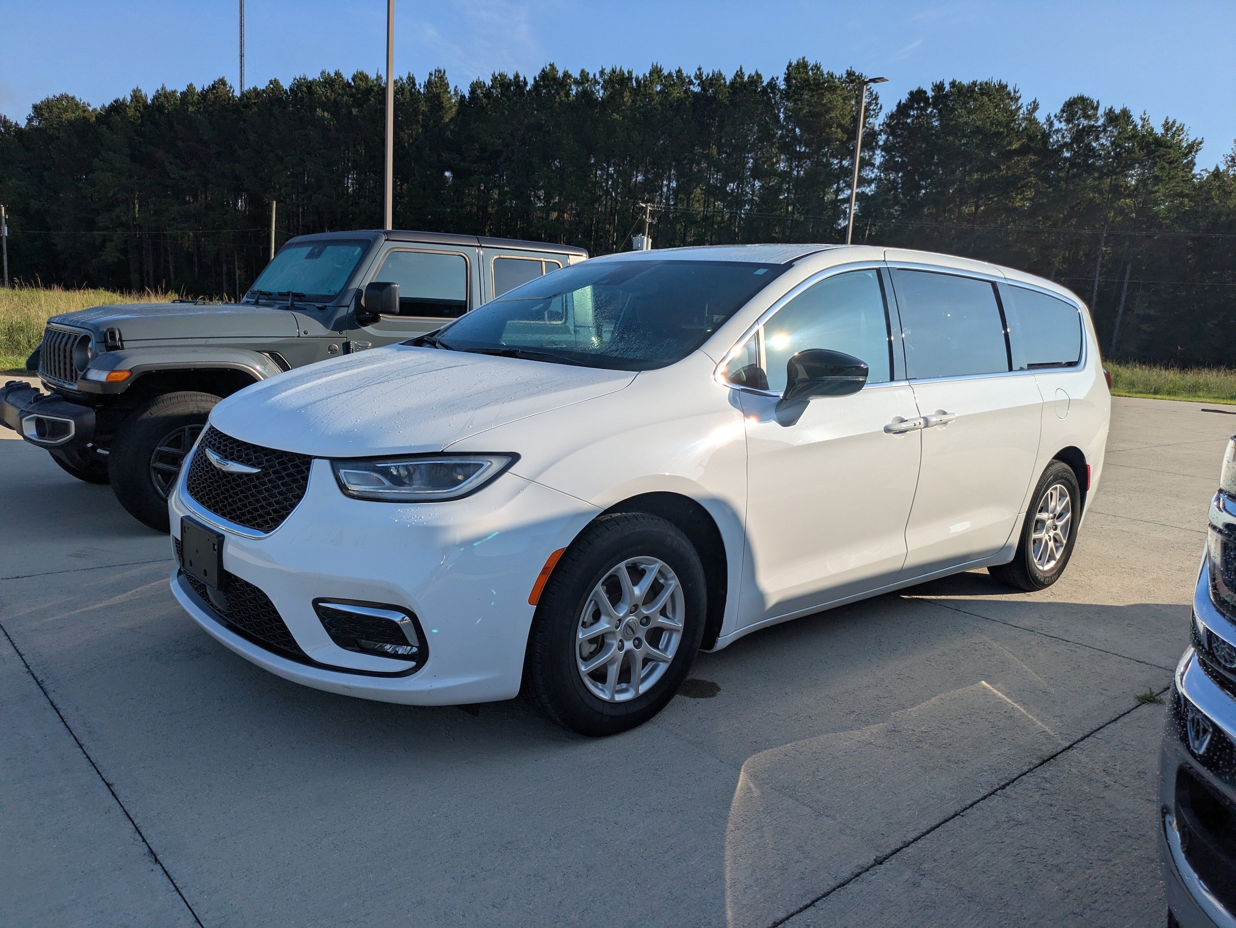 2025 Chrysler Pacifica