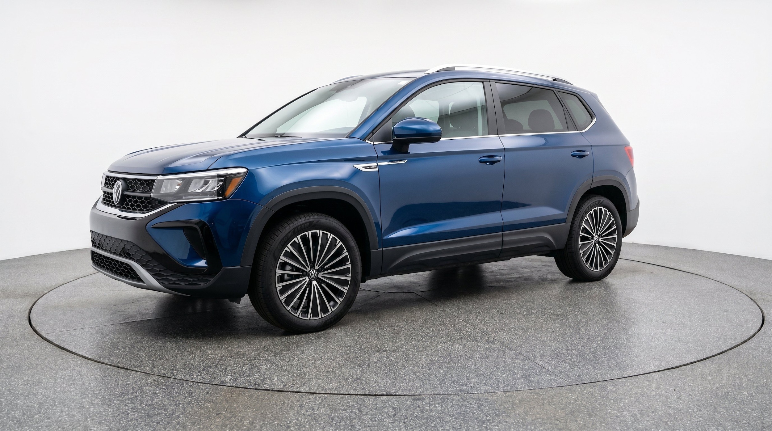 Thumbnail: 2026 Volkswagen Taos - 3