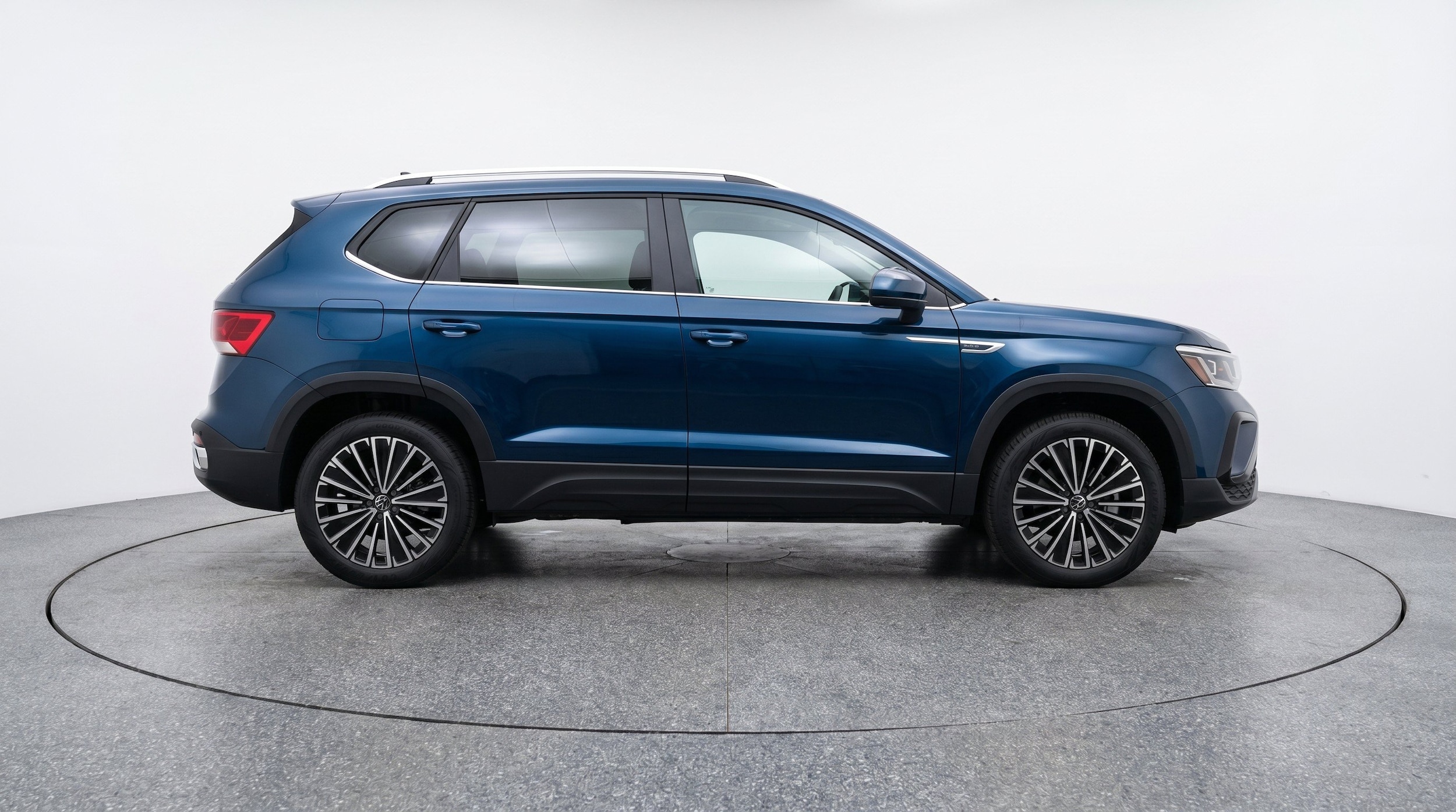 Thumbnail: 2026 Volkswagen Taos - 10