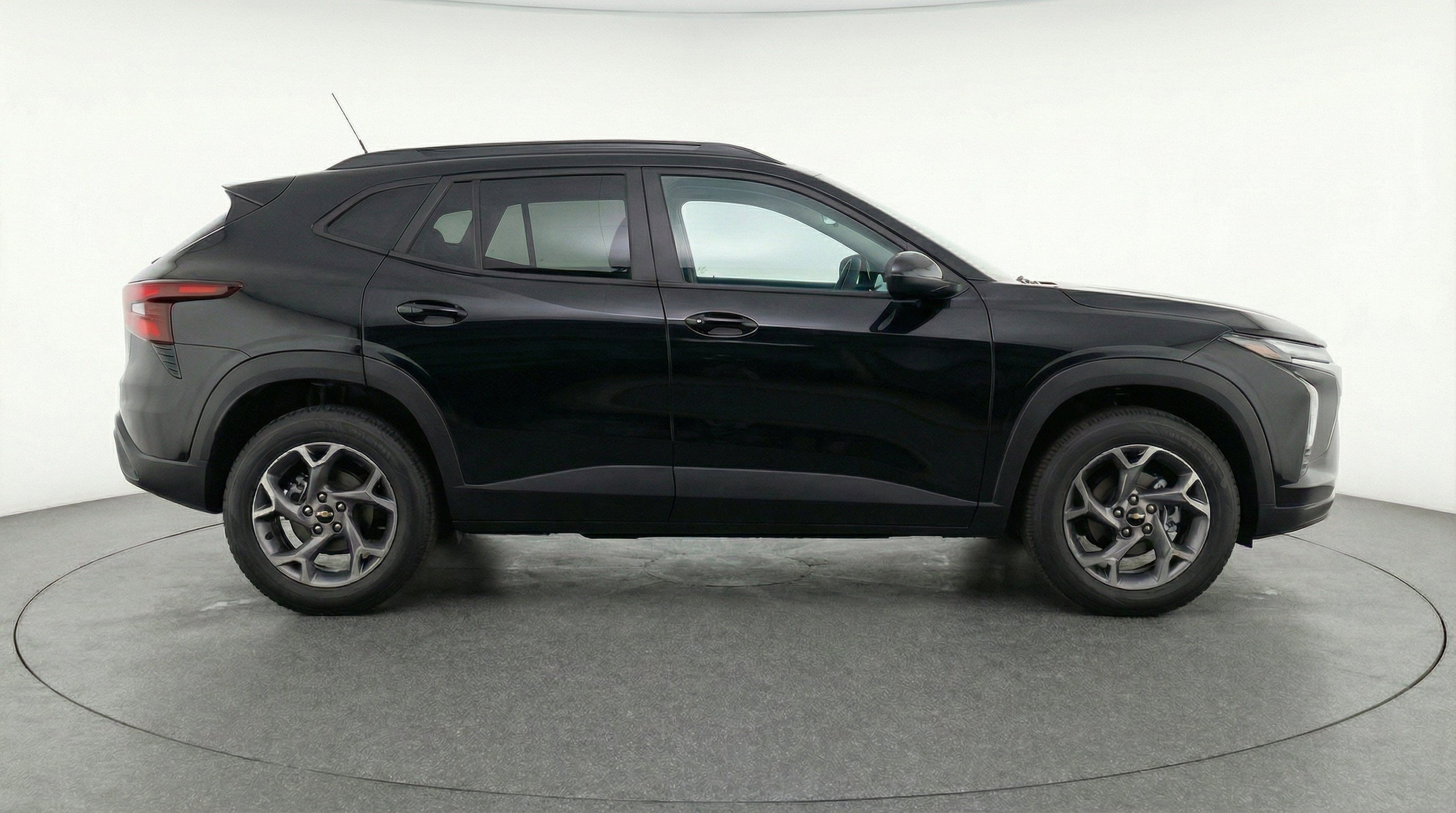 Thumbnail: 2025 Chevrolet Trax - 10