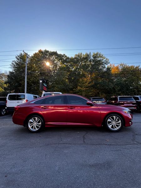 Used 2018 Honda Accord LX Sedan