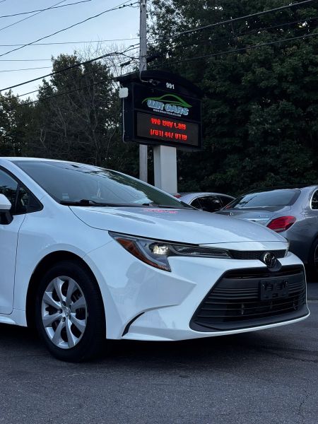Used 2023 Toyota Corolla LE Sedan