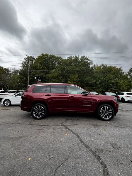 Used 2022 Jeep New Grand Cherokee Overland SUV