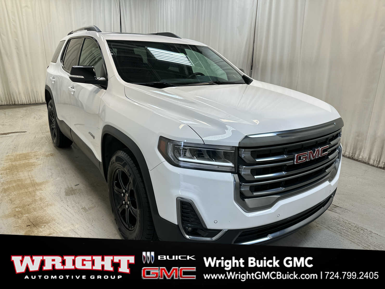 2023 GMC Acadia AT4
