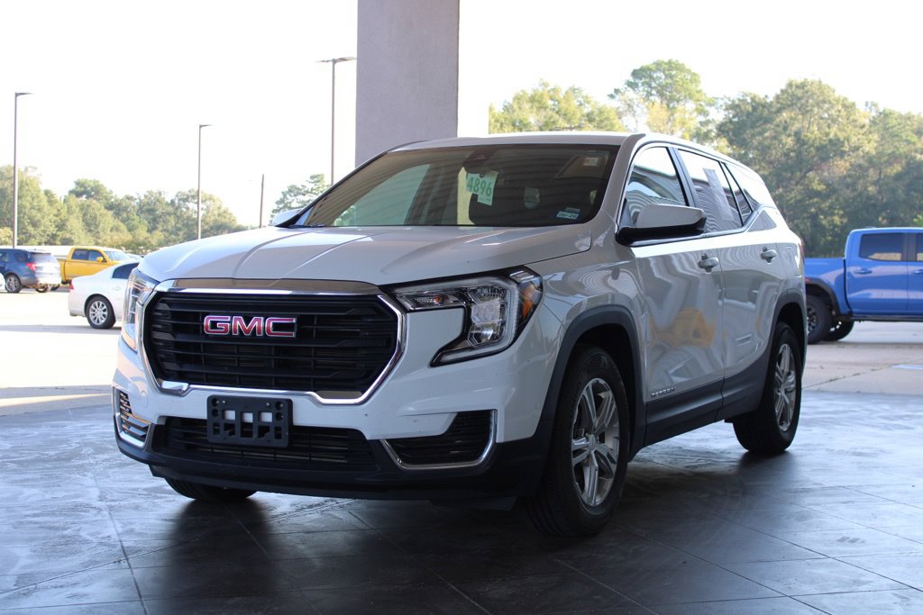 Used 2024 GMC Terrain SLE SUV