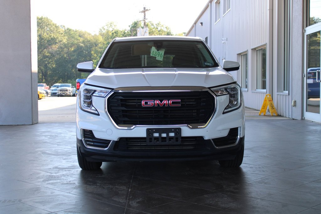 Used 2024 GMC Terrain SLE SUV