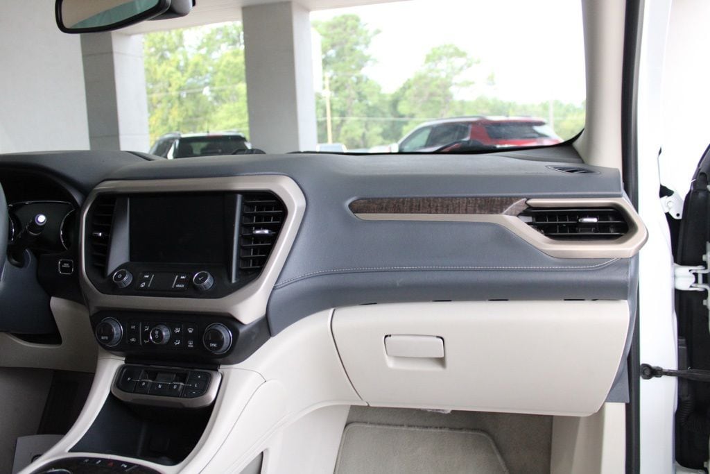 2023 GMC Acadia Denali - Photo 12