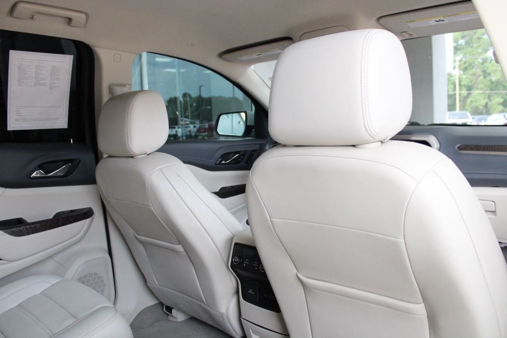 2023 GMC Acadia Denali - Photo 10