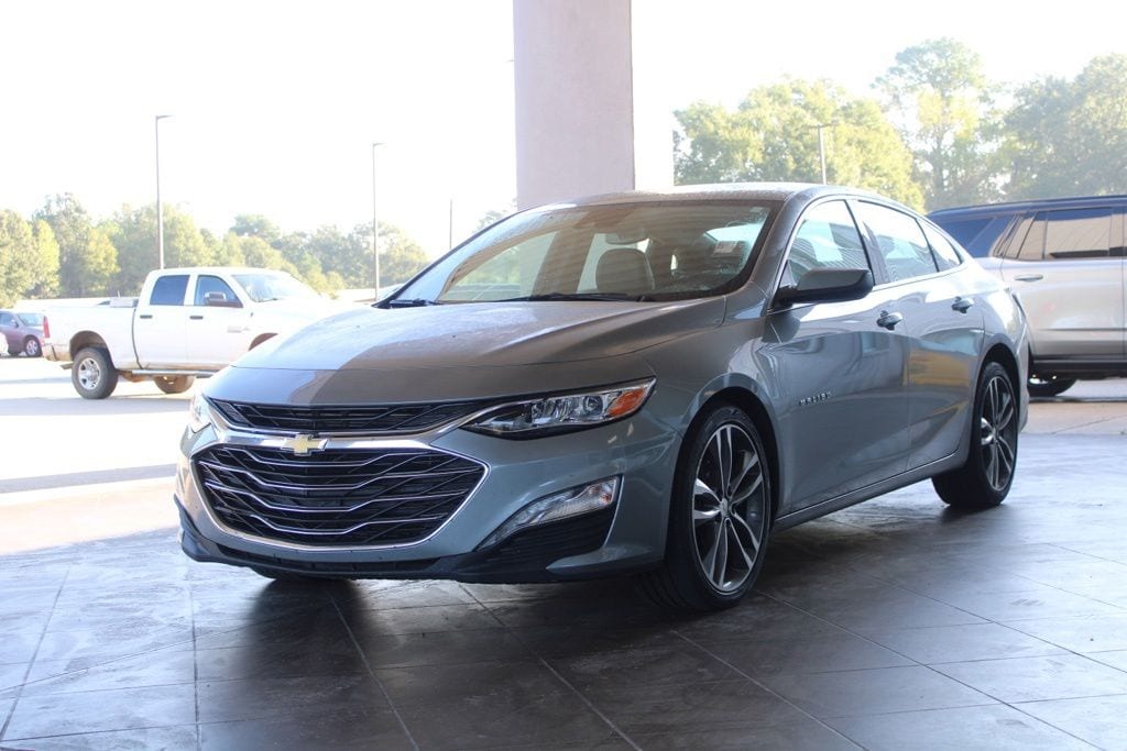 2024 Chevrolet Malibu 2LT
