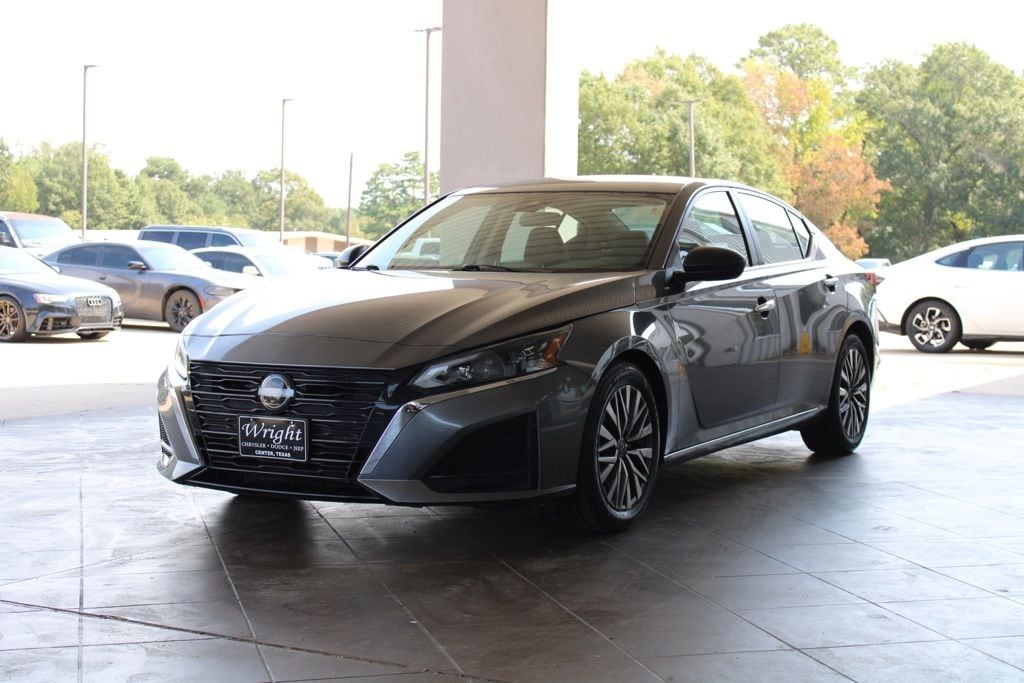 2024 Nissan Altima SV