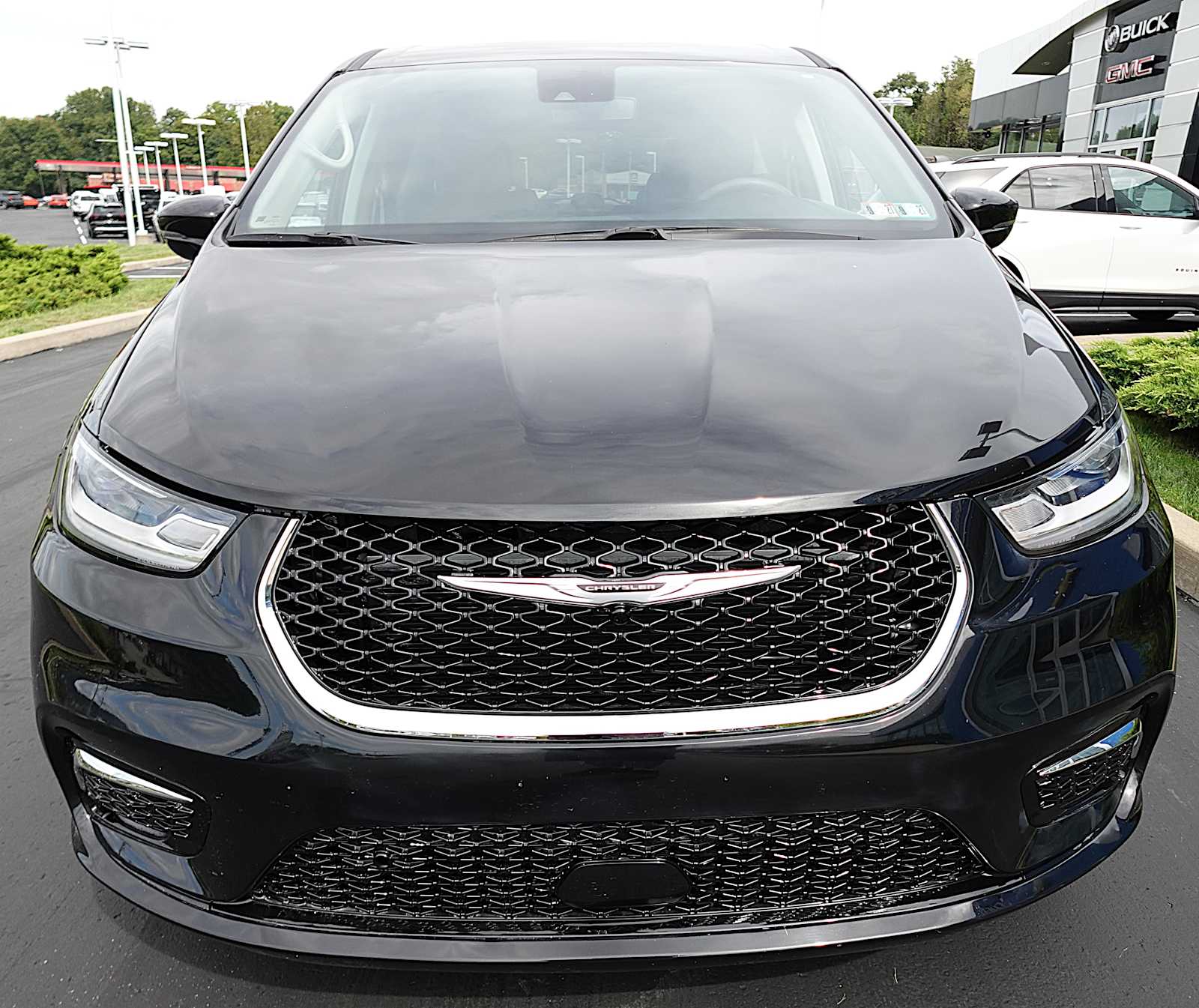 2024 Chrysler Pacifica Touring L - Photo 8