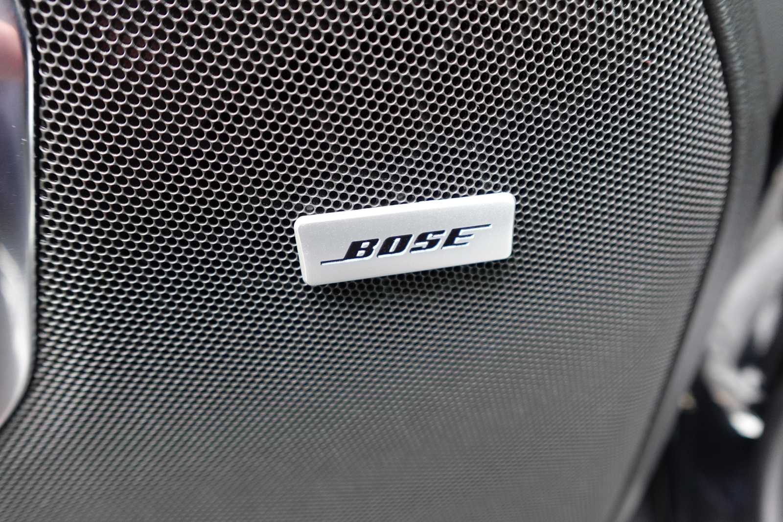 2024 Chevrolet Suburban RST - Photo 13