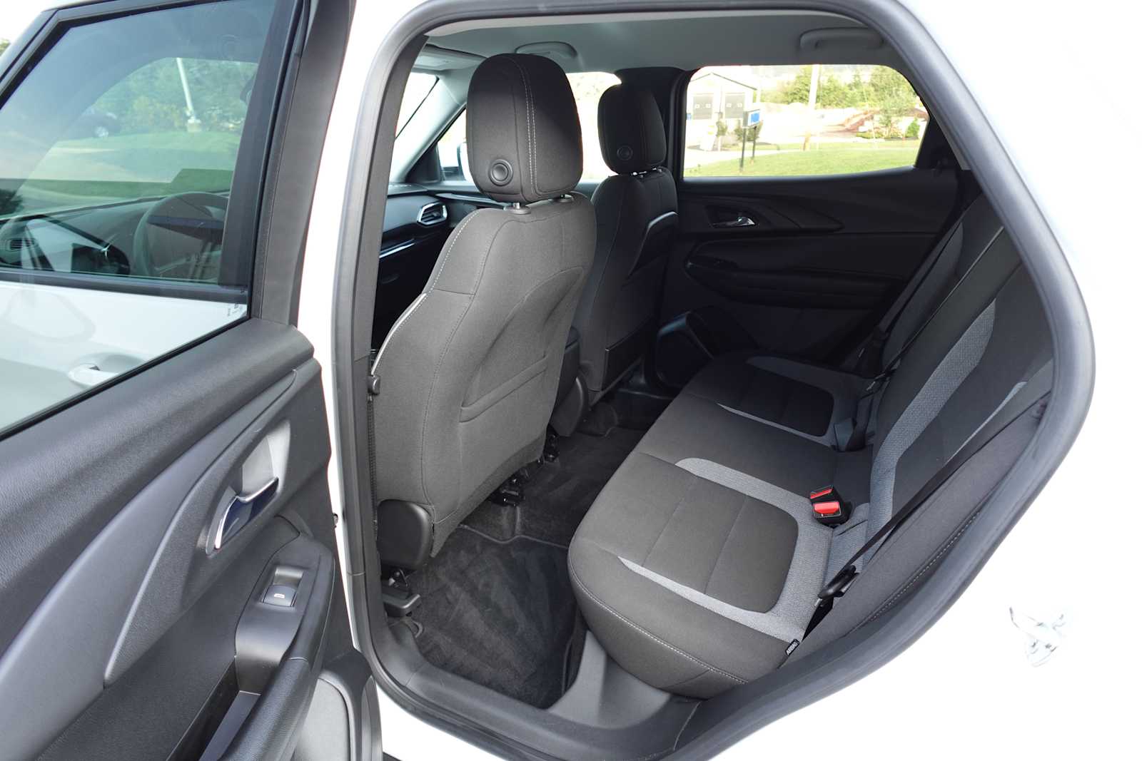 2023 Chevrolet TrailBlazer LT - Photo 25