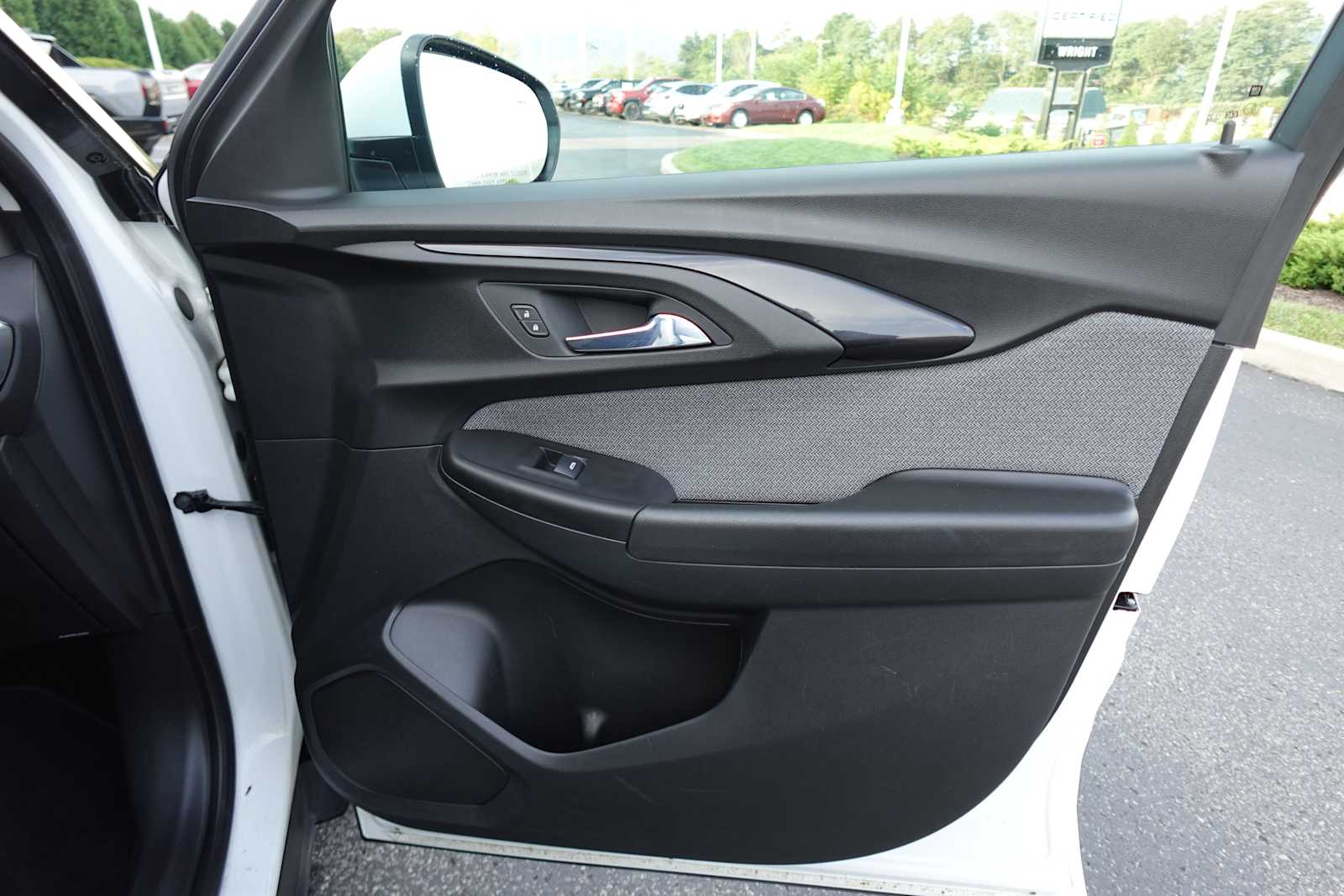 2023 Chevrolet TrailBlazer LT - Photo 27