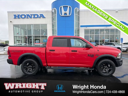2022 Ram 1500 Classic SLT Truck Crew Cab