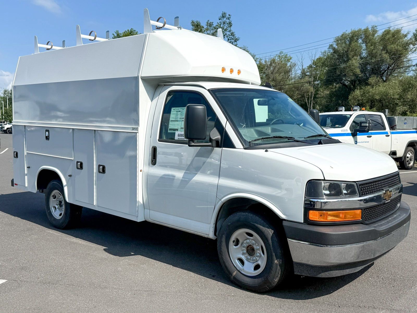 2025 Chevrolet Express Cutaway