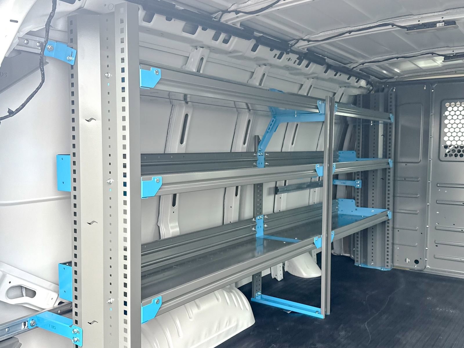 2025 Chevrolet Express Cargo Work Van - Photo 23