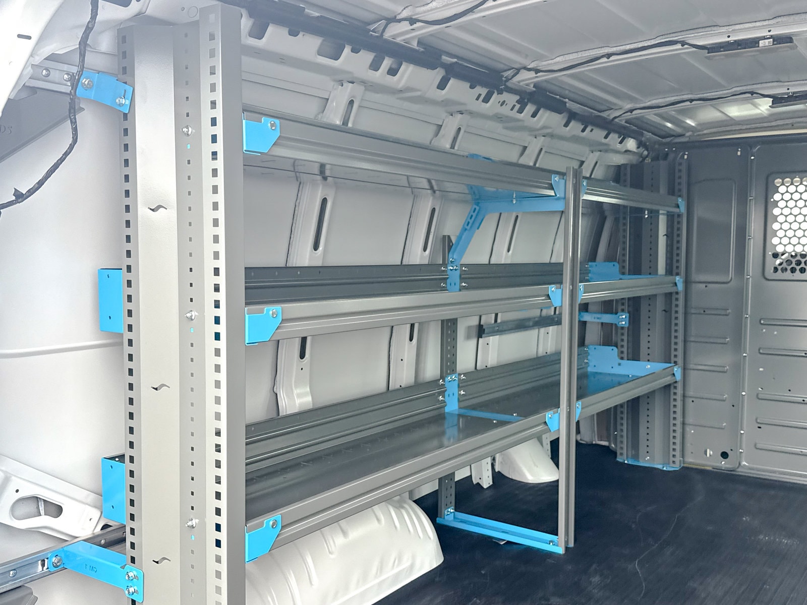 2025 Chevrolet Express Cargo Work Van - Photo 22