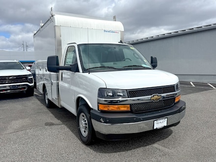 2025 Chevrolet Express Cutaway 3500 1WT Cutaway Van
