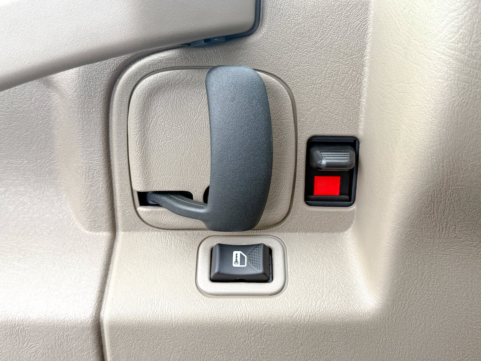 2025 Chevrolet Express Cargo Work Van - Photo 30