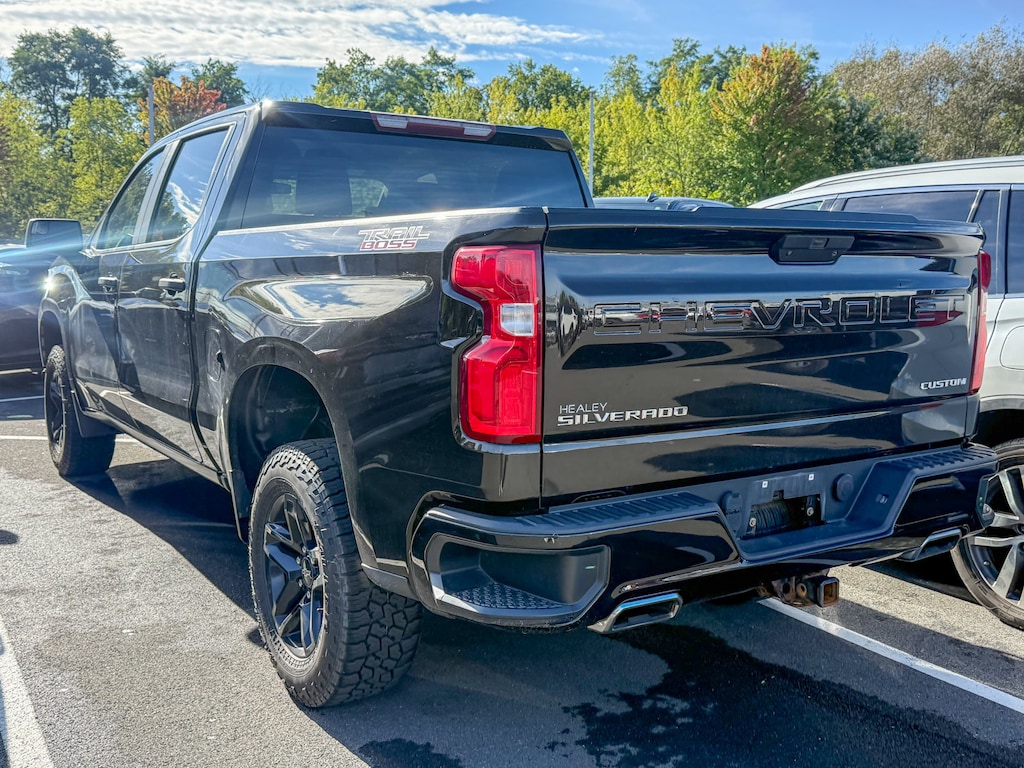 Used 2020 Chevrolet Silverado 1500 Custom Trail Boss Truck Crew Cab