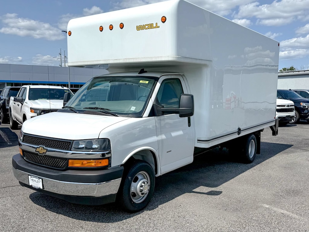 New 2025 Chevrolet Express Cutaway 3500 1WT Cutaway Van