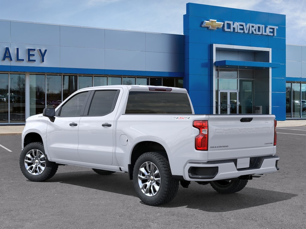 New 2026 Chevrolet Silverado 1500 Custom Truck Crew Cab